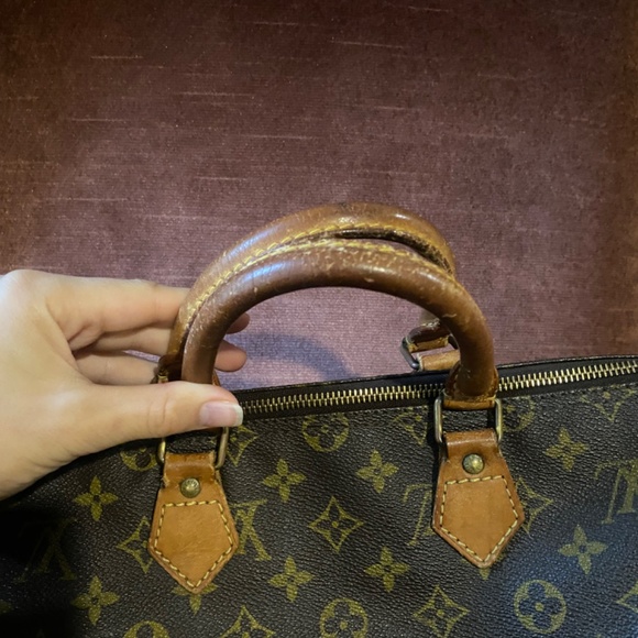 Authentic Louis Vuitton Speedy Bag - Picture 11 of 12